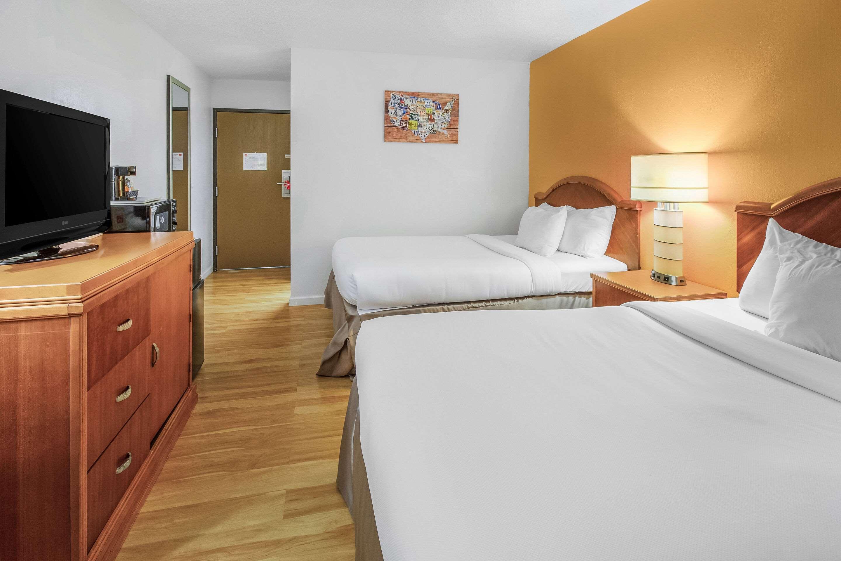 Econo Lodge Alliance Extérieur photo